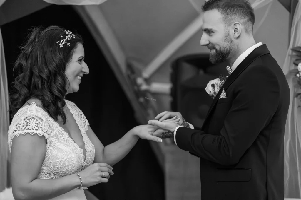 Cérémonie de mariage à Béziers, émotion des mariés - LignyPicture