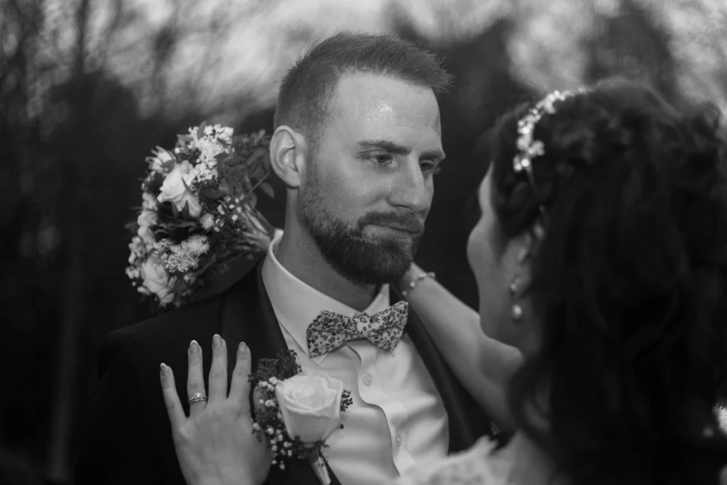 Photographe mariage Béziers, capture des émotions en cérémonie - LignyPicture