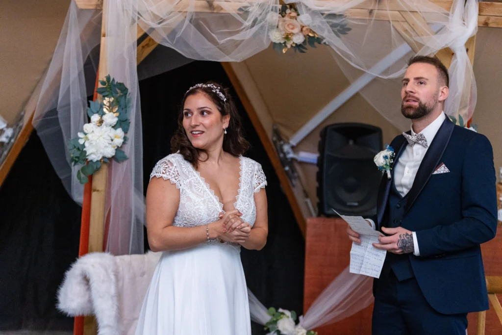 Mariage à Gruissan, couple au coucher du soleil - LignyPicture