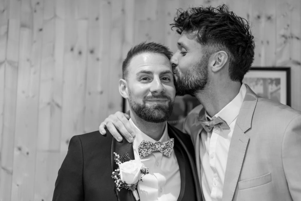 Émotion lors d'un mariage à Paris, photographe professionnel - LignyPicture