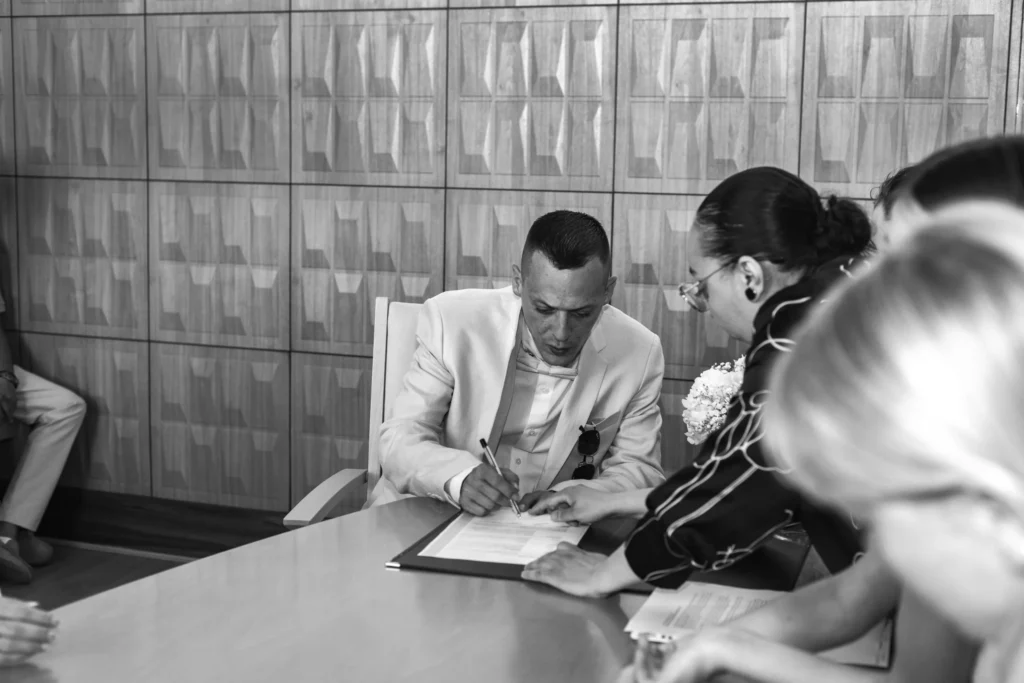 photo couple mariage agde.webp