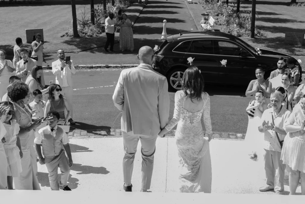 sortie de mariage de dos
